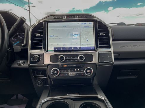 Used 2022 Ford F350 Platinum w/ FX4 Off-Road Package AWD/4WD image 10