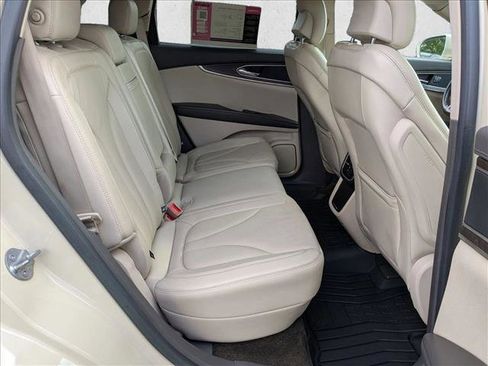 Used 2016 Lincoln MKX Reserve w/ Cargo Utility Package FWD image 19