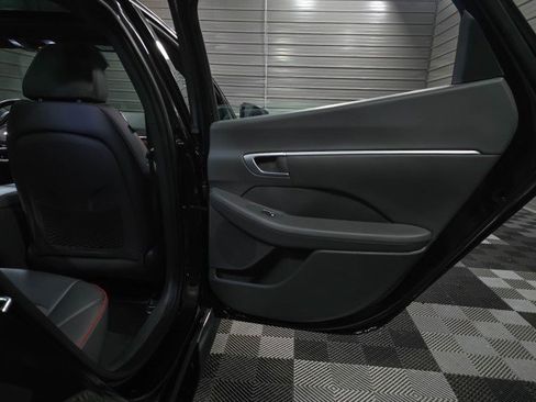 Used 2022 Hyundai Sonata SEL Plus w/ Preferred Accessory Package image 38