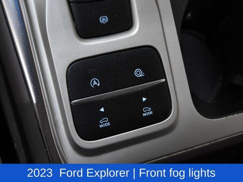 Used 2023 Ford Explorer Platinum w/ Premium Technology Package RWD image 25