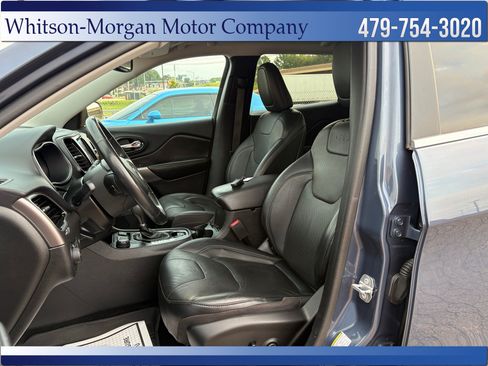 Used 2020 Jeep Cherokee Limited w/ Trailer Tow Group AWD/4WD image 9