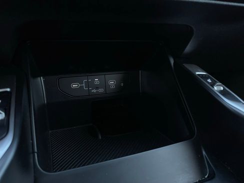 New 2025 Kia Sorento S image 20