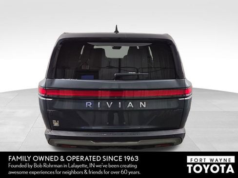 Used 2023 Rivian R1S Adventure image 8