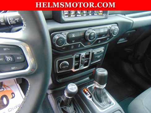 Certified 2023 Jeep Gladiator Overland image 34