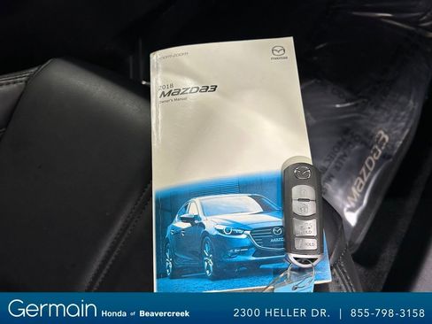 Used 2018 MAZDA MAZDA3 Touring image 31