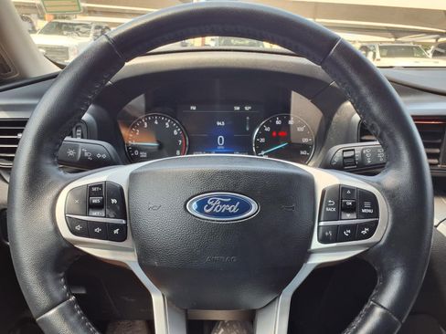 Certified 2023 Ford Explorer XLT RWD image 26