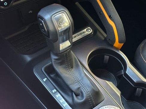 Used 2024 Ford Bronco Badlands image 24