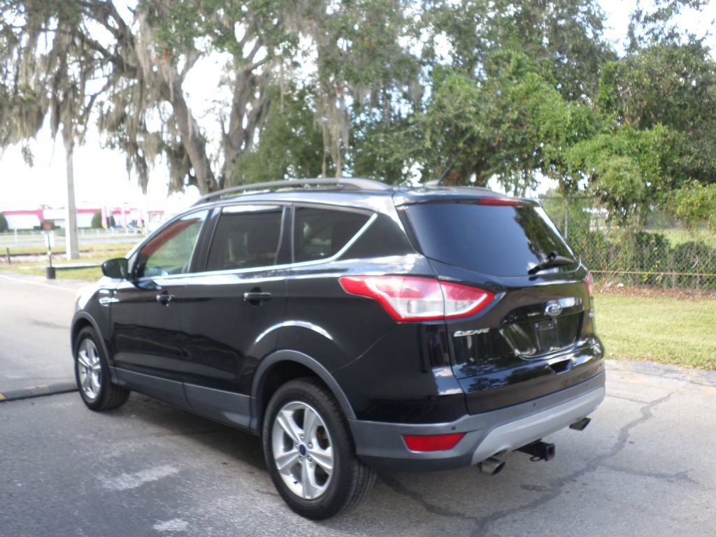 Used 2016 Ford Escape SE w/ SE Leather Comfort Package FWD image 5