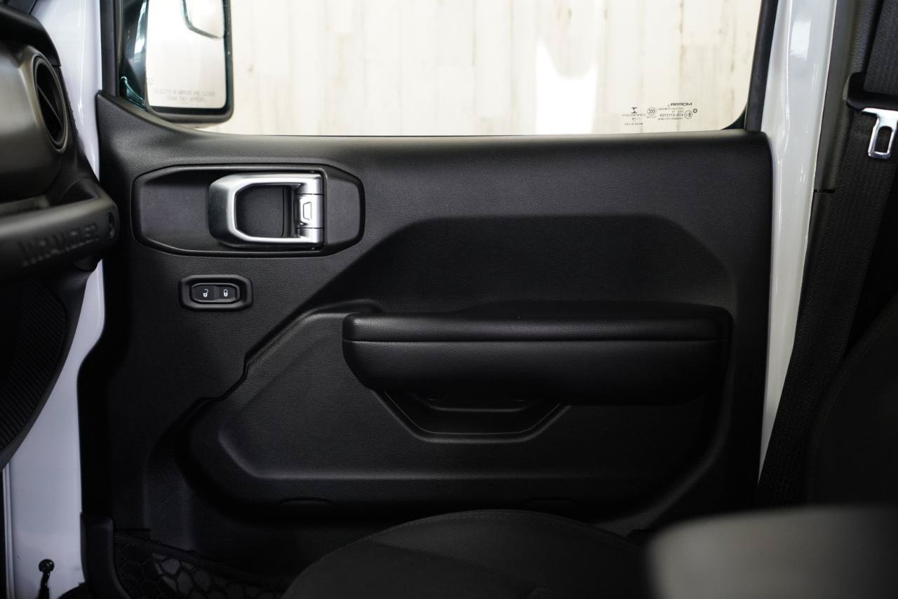 Used 2018 Jeep Wrangler Unlimited Sport S AWD/4WD image 33