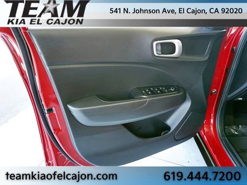 Used 2022 Hyundai Venue SEL w/ Cargo Package FWD image 23