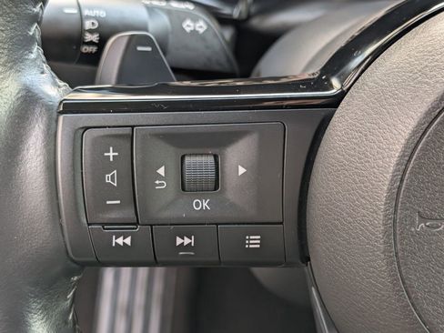 Used 2023 Nissan Pathfinder SL image 17