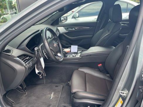 Used 2024 Cadillac CT5 V w/ Premium Package RWD image 9