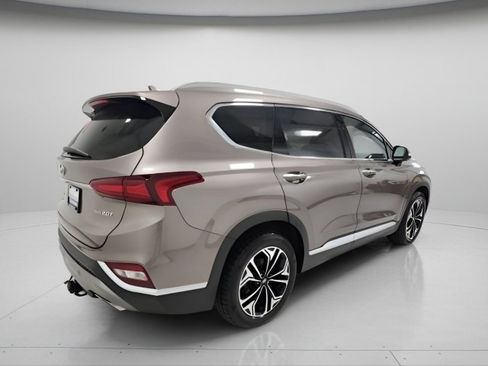Used 2019 Hyundai Santa Fe Limited image 12