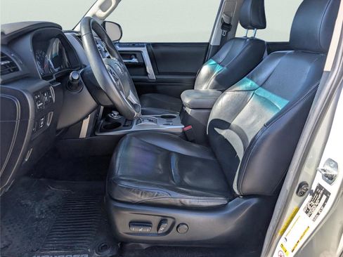 Used 2015 Toyota 4Runner Limited image 9