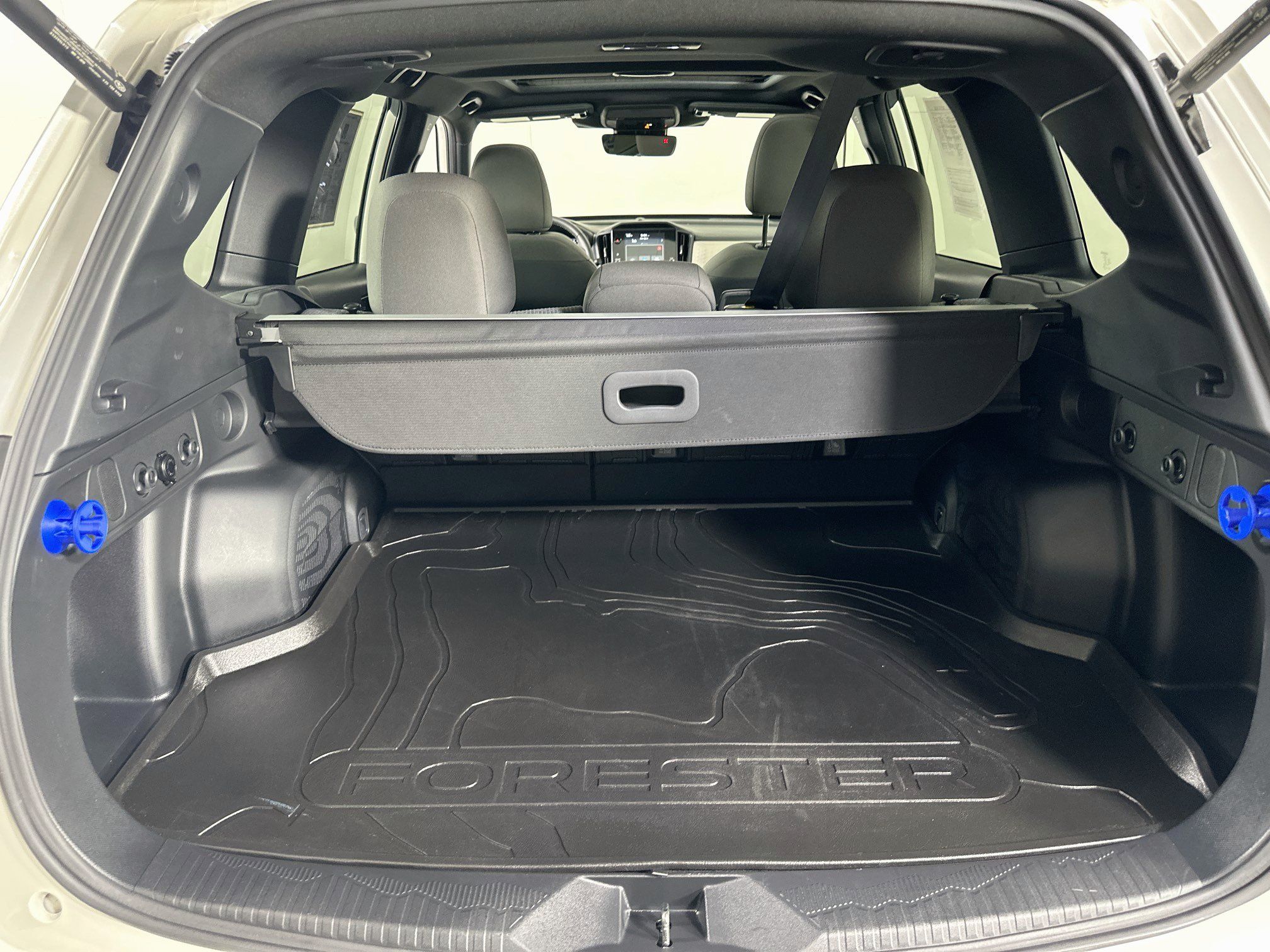 Used 2025 Subaru Forester Premium AWD/4WD image 28