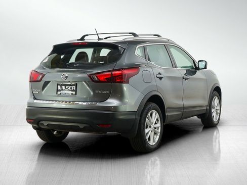 Used 2018 Nissan Rogue Sport SV w/ SV Technology Package image 6