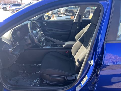 Used 2023 Hyundai Elantra SEL w/ Convenience Package image 27