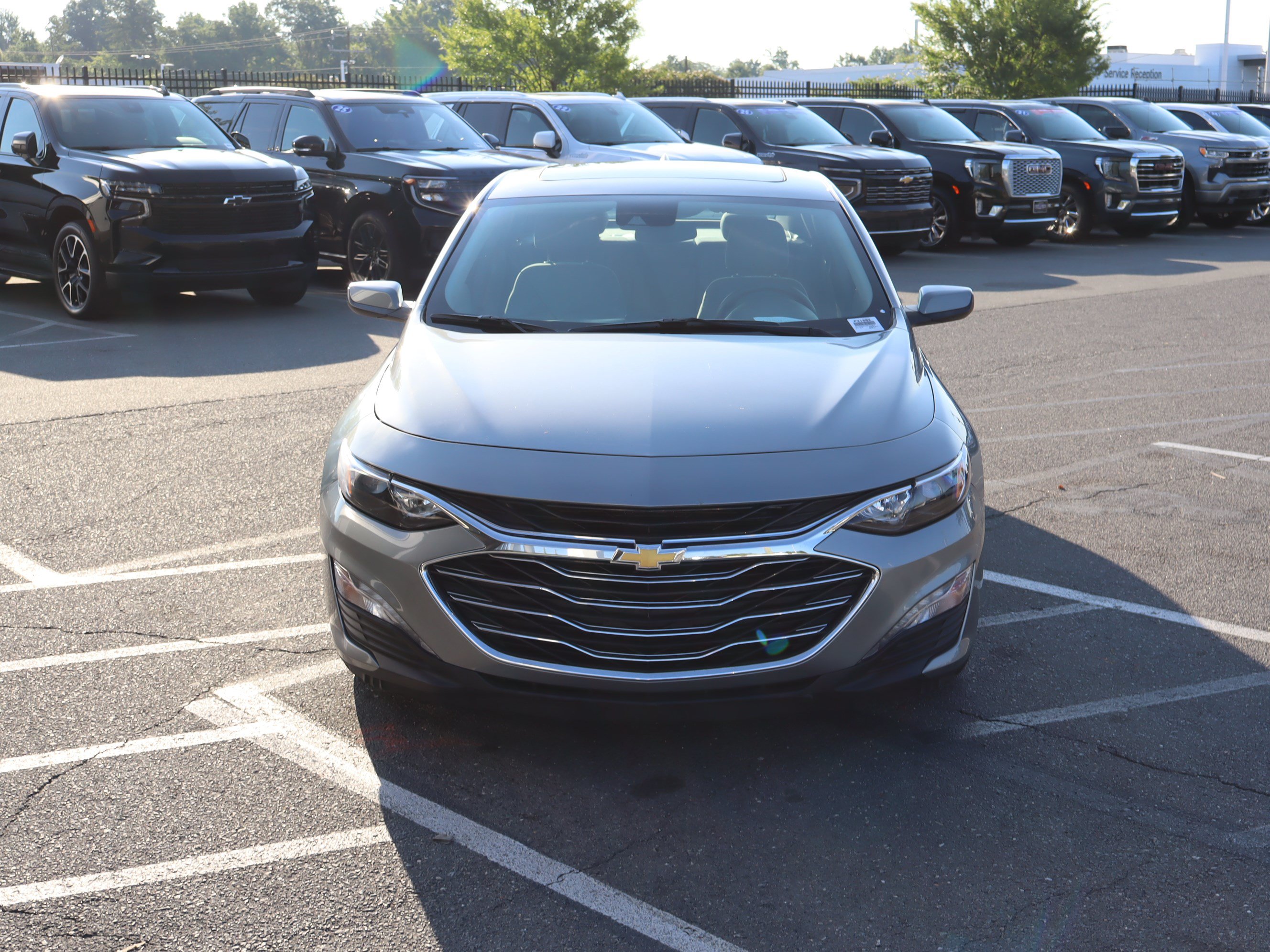 Used 2024 Chevrolet Malibu LT FWD image 3