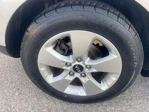 Used 2019 Kia Soul image 8