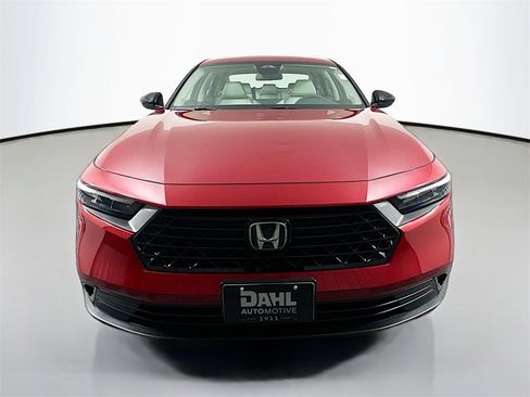 New 2025 Honda Accord SE image 3
