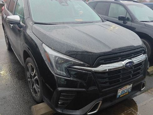 Used 2023 Subaru Ascent Touring image 2