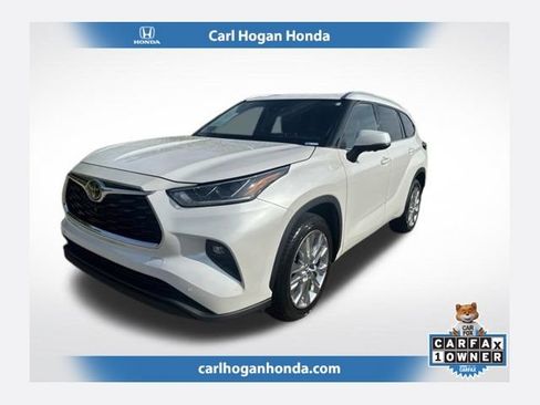 Used 2023 Toyota Highlander Limited FWD image 1