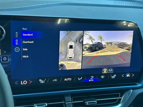 New 2026 Chevrolet Equinox EV LT image 18