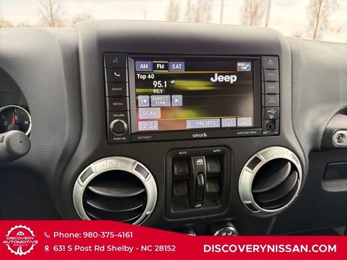 Used 2016 Jeep Wrangler Unlimited Sahara w/ Connectivity Group image 16