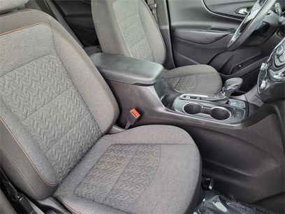Used 2022 Chevrolet Equinox LT