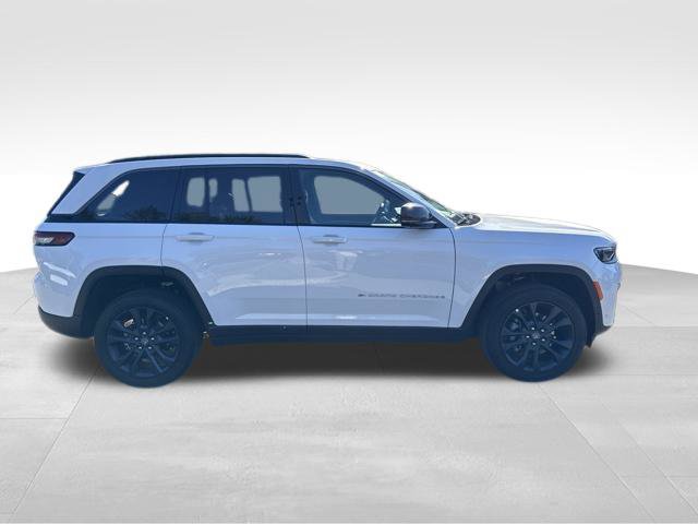 New 2026 Jeep Grand Cherokee Limited AWD/4WD image 18
