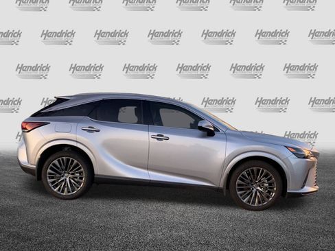 Used 2025 Lexus RX 450h AWD w/ Luxury Package image 11