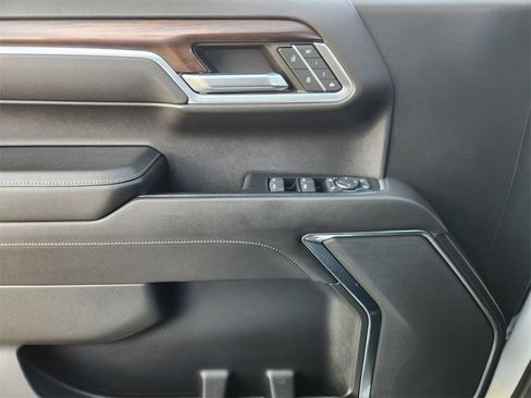 Used 2022 GMC Sierra 1500 SLT image 19