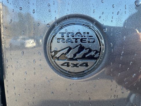 Used 2025 Jeep Wrangler Sport S image 9