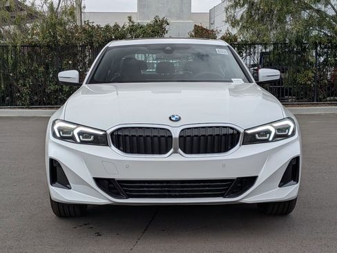 New 2026 BMW 330i Sedan RWD image 4