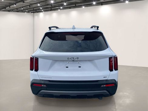 Certified 2023 Kia Sorento X-Line EX AWD/4WD image 7