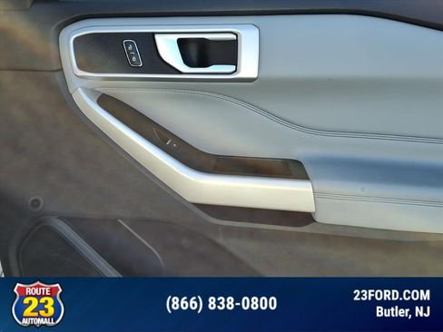 Certified 2022 Ford Explorer XLT w/ Equipment Group 202A image 9