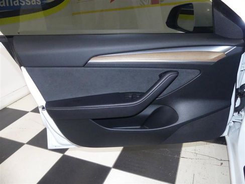 Used 2023 Tesla Model 3 Standard Range RWD image 22