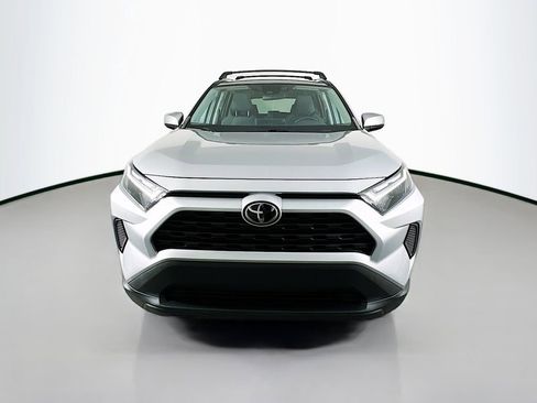 Used 2022 Toyota RAV4 XLE image 6