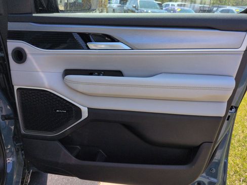 New 2026 Jeep Grand Wagoneer L 4WD image 27