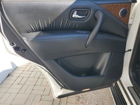 Used 2017 INFINITI QX80 2WD image 38