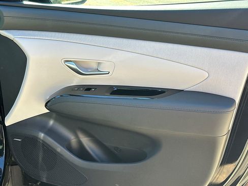 New 2025 Hyundai Tucson Limited image 14
