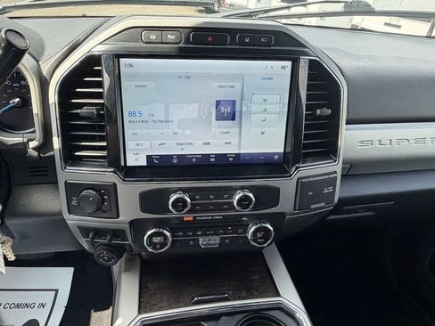 Used 2022 Ford F350 Lariat w/ Lariat Value Package AWD/4WD image 43