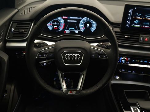 Used 2024 Audi Q5 2.0T Premium Plus w/ Premium Plus Package AWD/4WD image 9