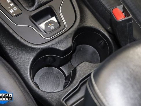 Used 2021 Jeep Cherokee Latitude Lux image 25