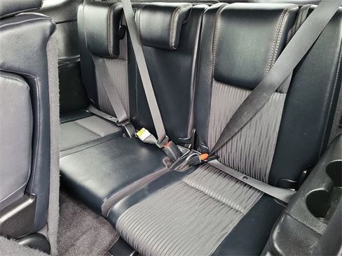 Used 2018 Toyota Highlander Plus image 25