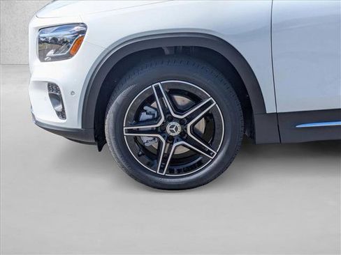 New 2026 Mercedes-Benz GLB 250 image 10