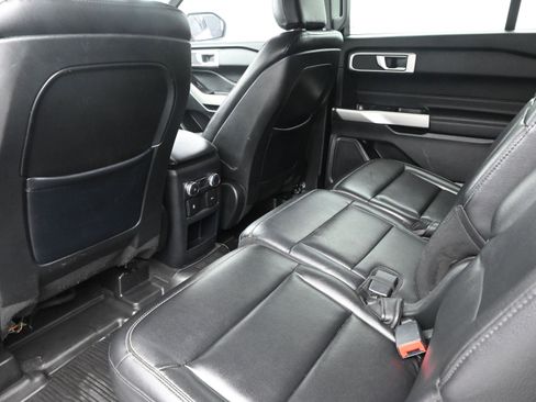 Used 2020 Ford Explorer XLT w/ Equipment Group 202A image 21