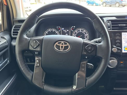 Used 2024 Toyota 4Runner TRD Off-Road Premium w/ Moonroof Package AWD/4WD image 17