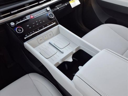 New 2026 Hyundai Santa Fe SE image 17