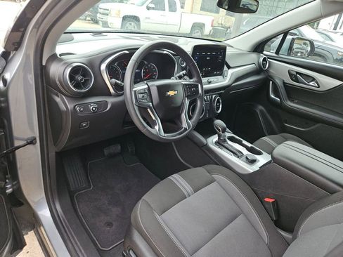 Used 2025 Chevrolet Blazer LT FWD image 13